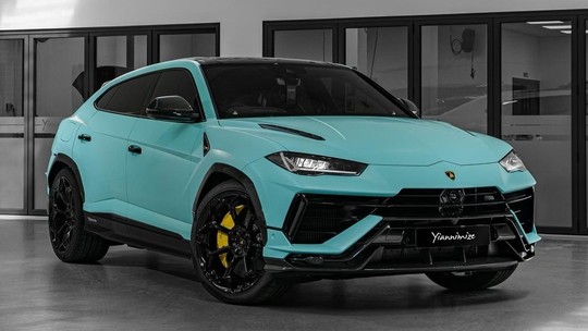 Astro do Manchester City compra e personaliza Lamborghini de 666 cv após títulos na Inglaterra