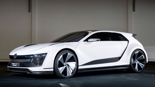 Novo Golf GTI será elétrico e “monstruoso", diz CEO da Volkswagen