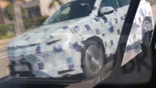 Flagra: BYD Song Pro terá novo visual e motor híbrido flex; veja quando