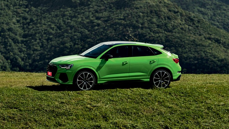 Audi RS Q3 Sportback -  O RS Q3 é uma atração nas ruas, ainda mais neste verde de R$ 37 mil