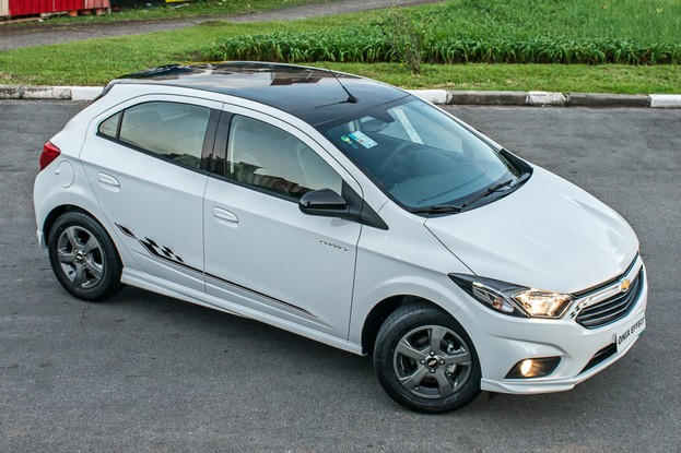 Chevrolet Onix Effect - lateral