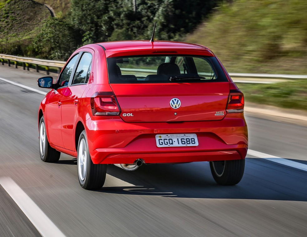 Volkswagen Gol tem porta-malas apenas 15 litros menor que o Polo — Foto: Divulgação