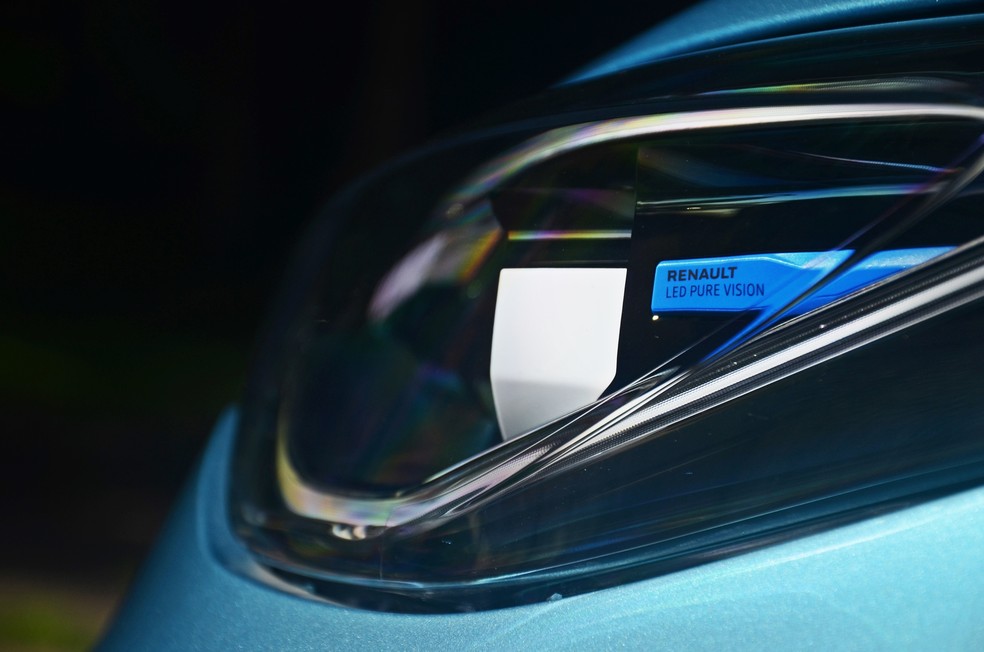 A segunda geração do Renault Zoe traz faróis full-led  — Foto: André Schaun