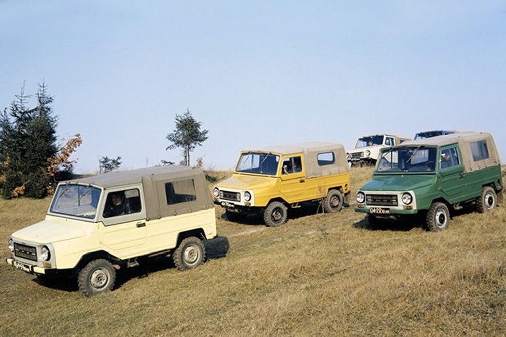 A Revolução Russa vista da janela dos carros soviéticos