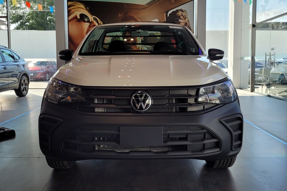 Conheça em detalhes a versão mais em conta da Saveiro — Foto: Lucas Cardoso/Auto News Brasil