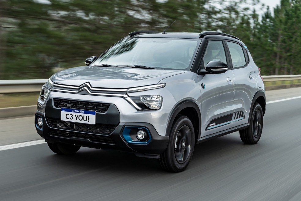 Versão topo de linha do hatch compacto, o Citroën C3 You! é focado em desempenho urbano e custo-benefício — Foto: Pedro Bicudo/Divulgação