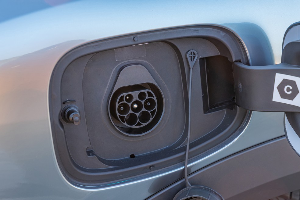 BYD Atto 2 DM-i é o 1° SUV compacto híbrido plug-in no Brasil; veja preços