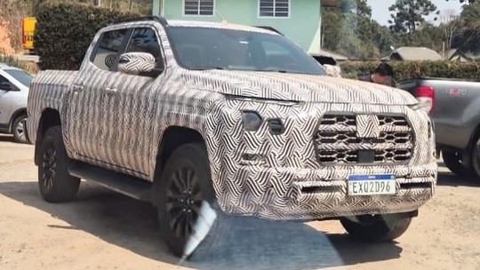 Flagra: nova Mitsubishi L200 Triton está pronta para estrear; veja quando