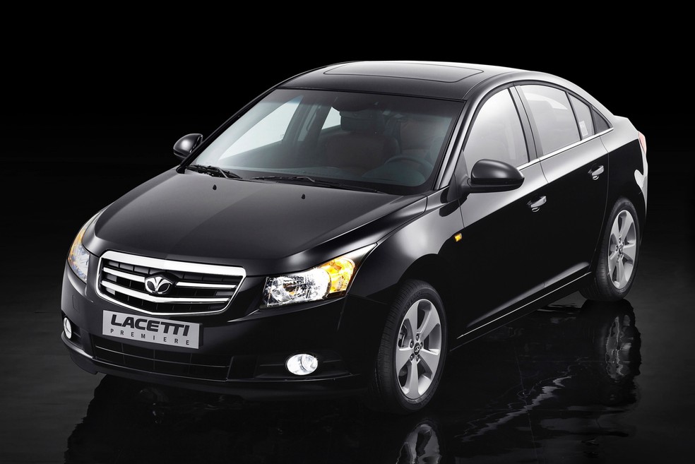 Daewoo Lacetti originou o Chevrolet Cruze no Brasil — Foto: Divulgação