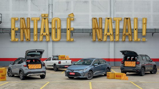 Quantos panetones cabem no porta-malas de Pulse, Renegade e Corolla? Medimos