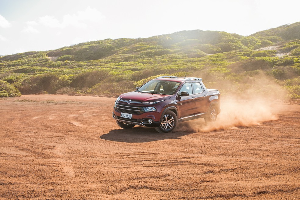 Fiat Toro é a união do design sofisticado de SUV ao porte e capacidade de picape maior que compactas — Foto: Divulgação