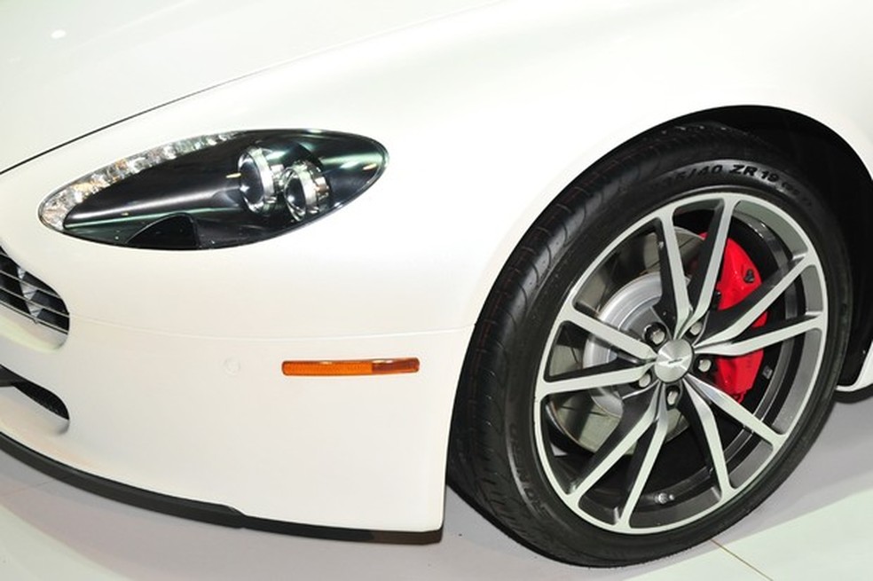 Aston Martin Vantage V8 (Foto: Oswaldo Palermo / Auto News Brasil) — Foto: Auto Esporte