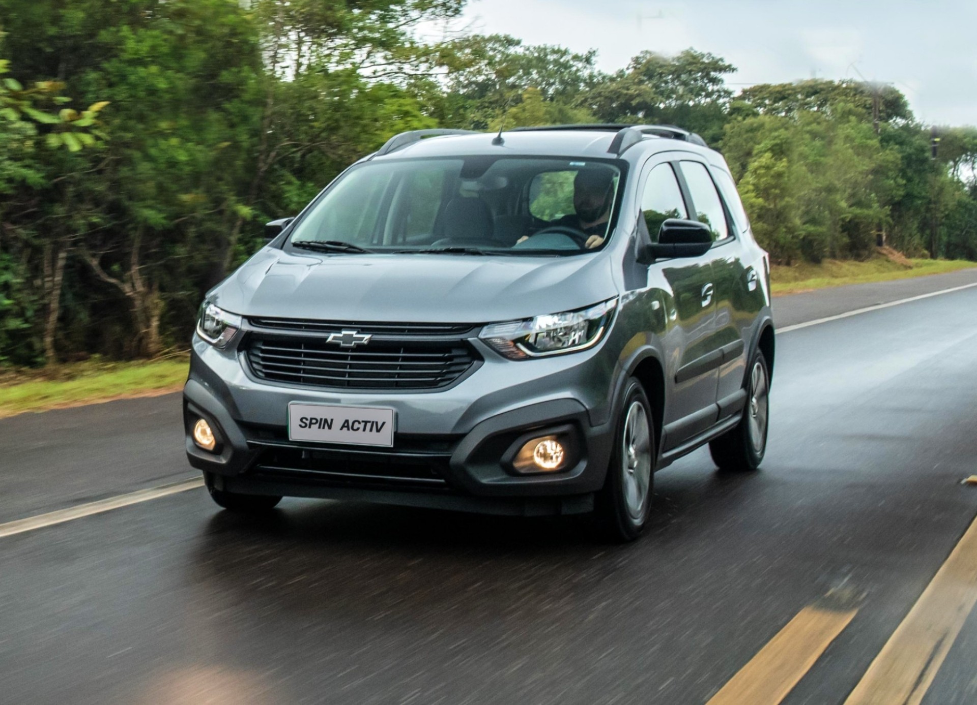 Quer mais espaço? Confira 6 opções de carros usados com 7 lugares