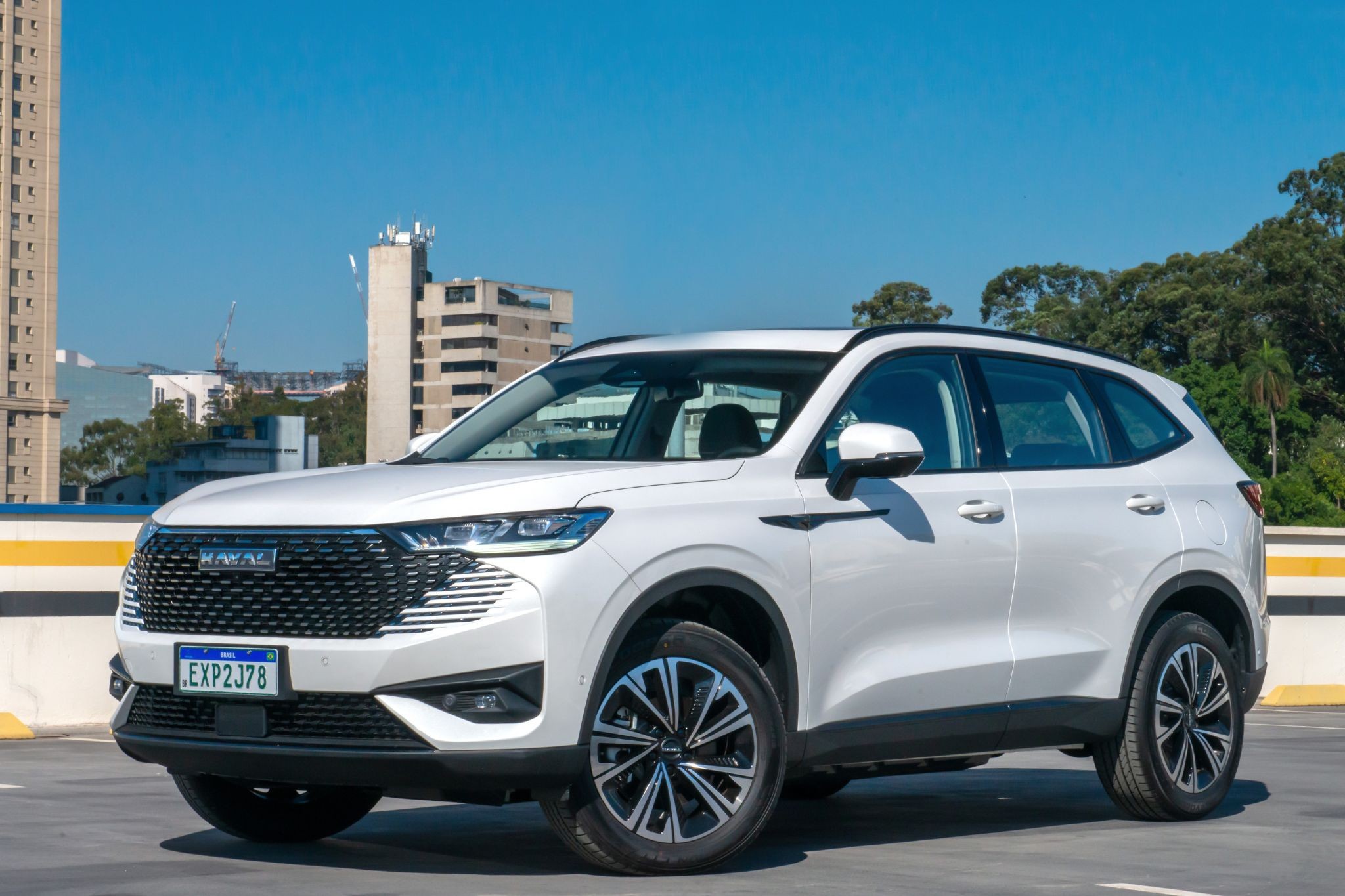 Tecnologia e-Traction alimenta a inteligência híbrida do Haval H6