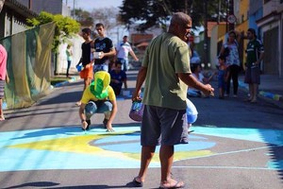 Moradores de rua de Santo André (SP) decoram a via para os jogos (Foto: Arquivo Pessoal) — Foto: Auto Esporte