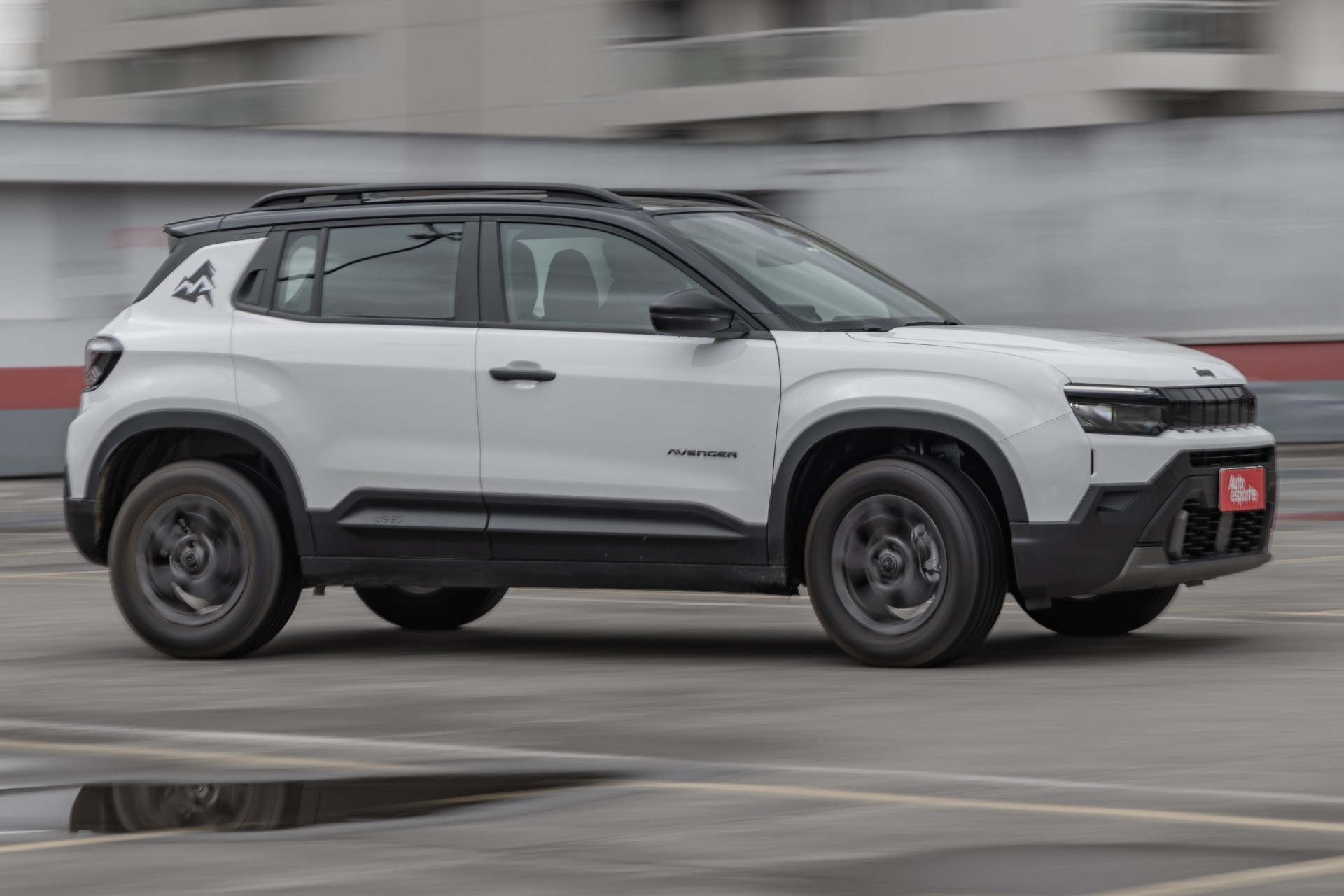Jeep Avenger fica mais caro no Brasil 2 meses após lançamento; veja preços