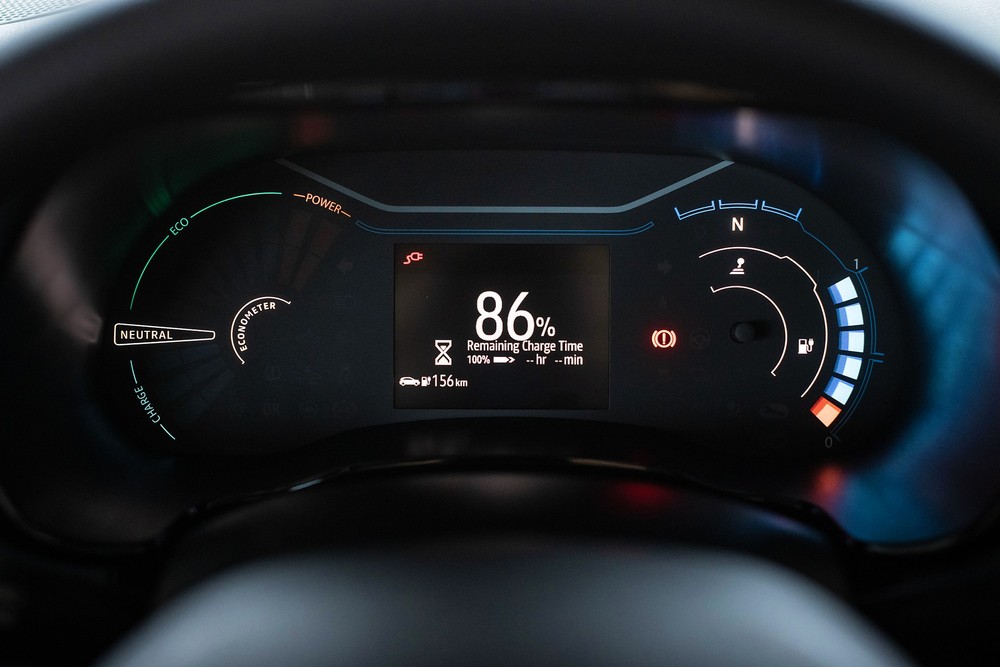 Teste: Renault Kwid elétrico tem DNA urbano do irmão a combustão, mas ...