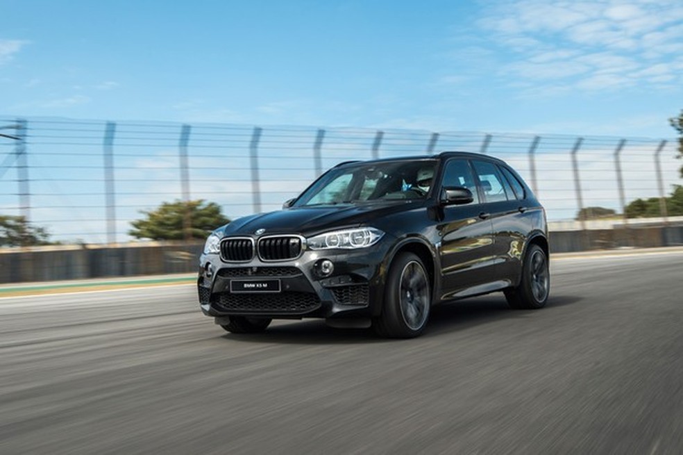 BMW X5 M está entre os modelos convocados para recall (Foto: Divulgação) — Foto: Auto Esporte