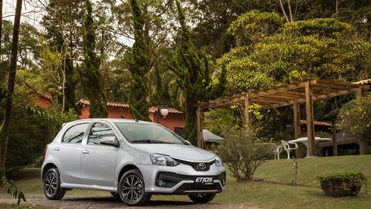 Visual do Toyota Etios Platinum antecipa próxima geração do compacto