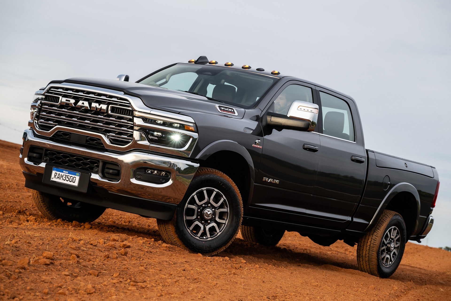 Ram 3500 2025: preços, versões, equipamentos e impressões