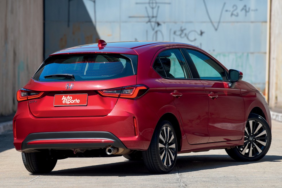 Honda City EX 2025 acelera de 0 a 100 km/h em 10,6 segundos — Foto: Murilo Góes/Auto News Brasil