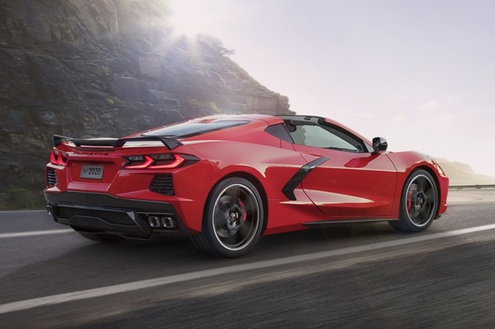 Corvette C8 agora lembra um pouco os supercarros europeus (Foto: Divulgação) — Foto: Auto Esporte