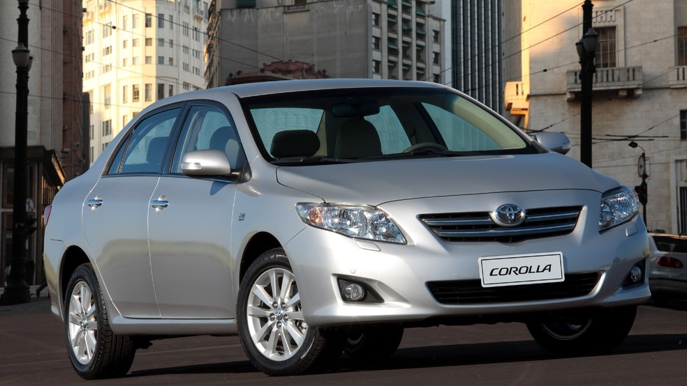 Toyota Corolla 2014 é equipado com o motor 1.8 de 144 cv e 18,6 kgfm  — Foto: Divulgação 