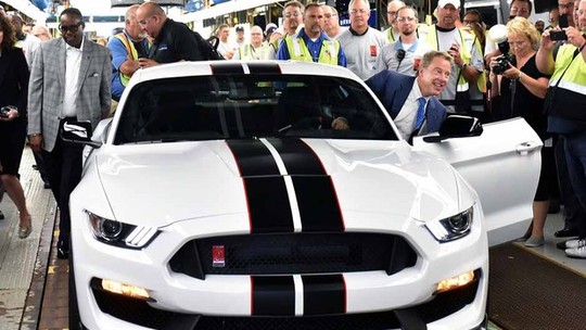 Primeiro Mustang Shelby GT350R