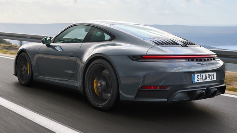 Porsche 911 Carrera GTS ficou 50 kg mais pesado  — Foto: Divulgação