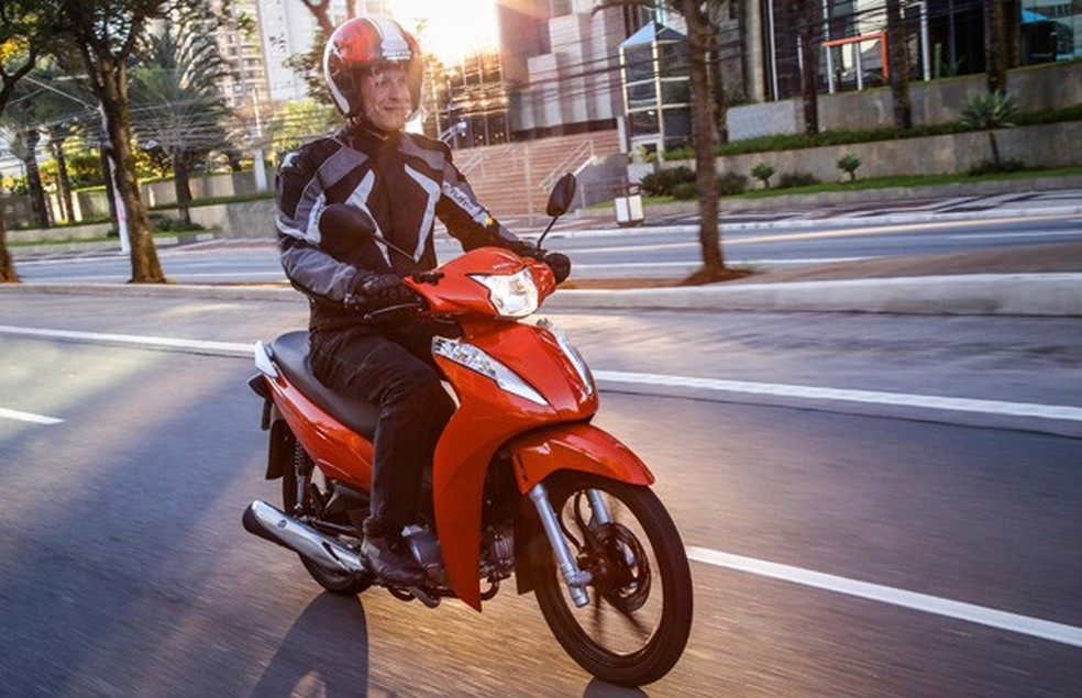 Honda BIz 125 2018 (Foto: Divulgação) — Foto: Auto Esporte