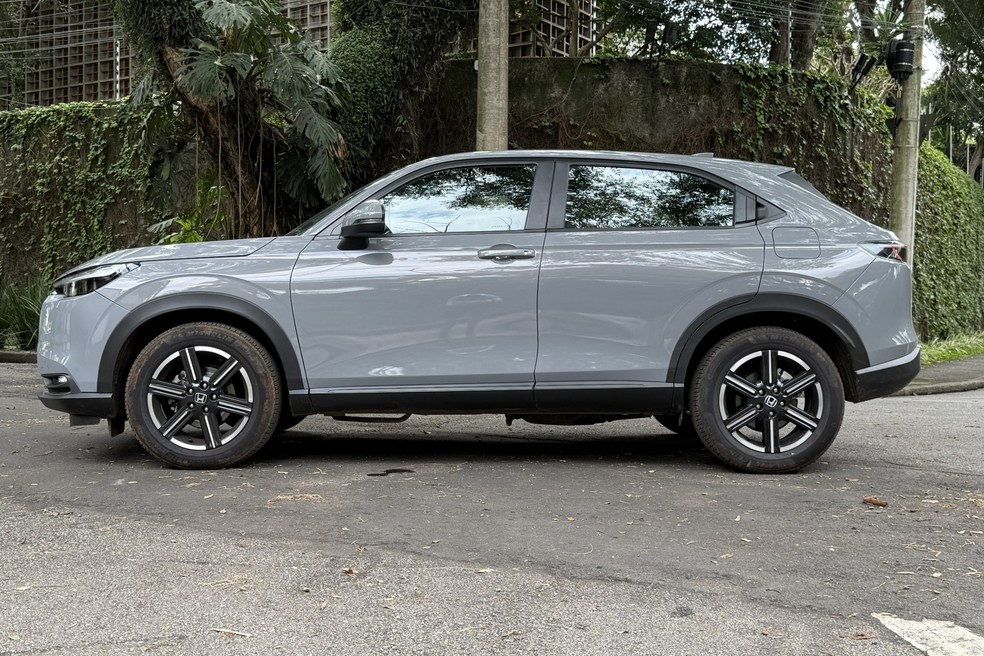 Honda HR-V EXL 2026 tem apenas 18,5 cm em relação ao solo  — Foto: André Schaun/Auto News Brasil