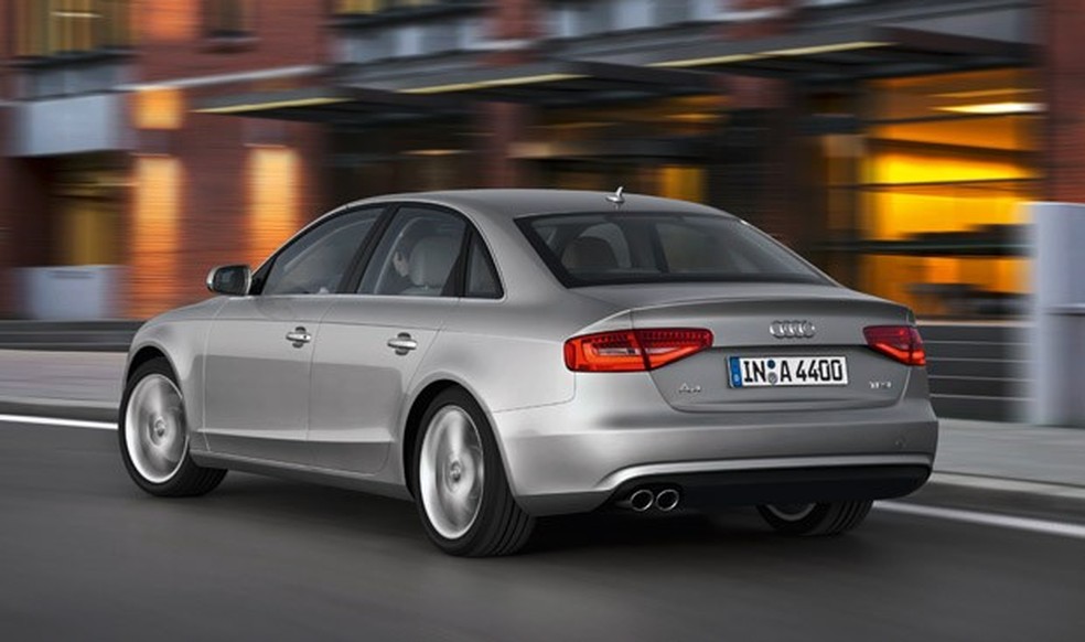 Audi A4 — Foto: Divulgação