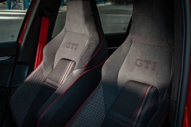Volkswagen Golf GTI Edition 50 - bancos