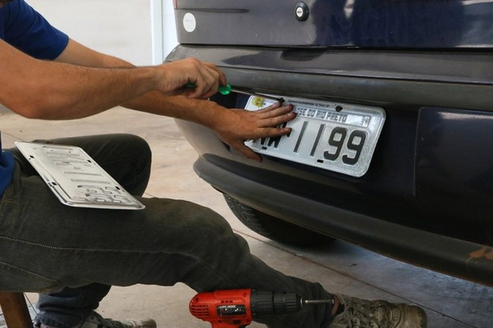 Troca das placas do veículo só é autorizada pelo Detran, se a clonagem for comprovada  — Foto: Divulgação