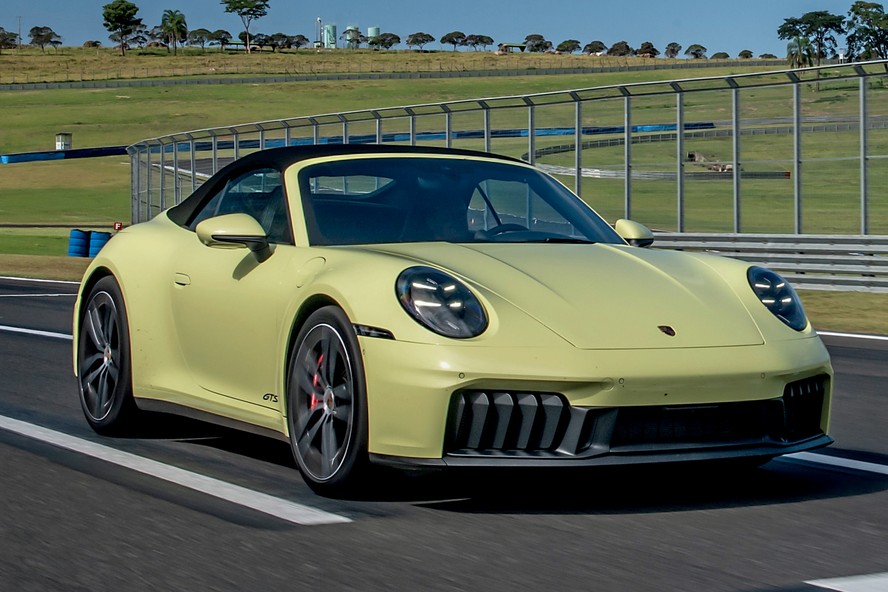Porsche 911 Carrera GTS