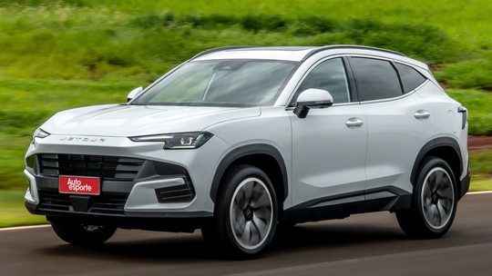 Teste: Jetour S06 é mais barato e promete 40 km/l contra BYD e GWM; vale?