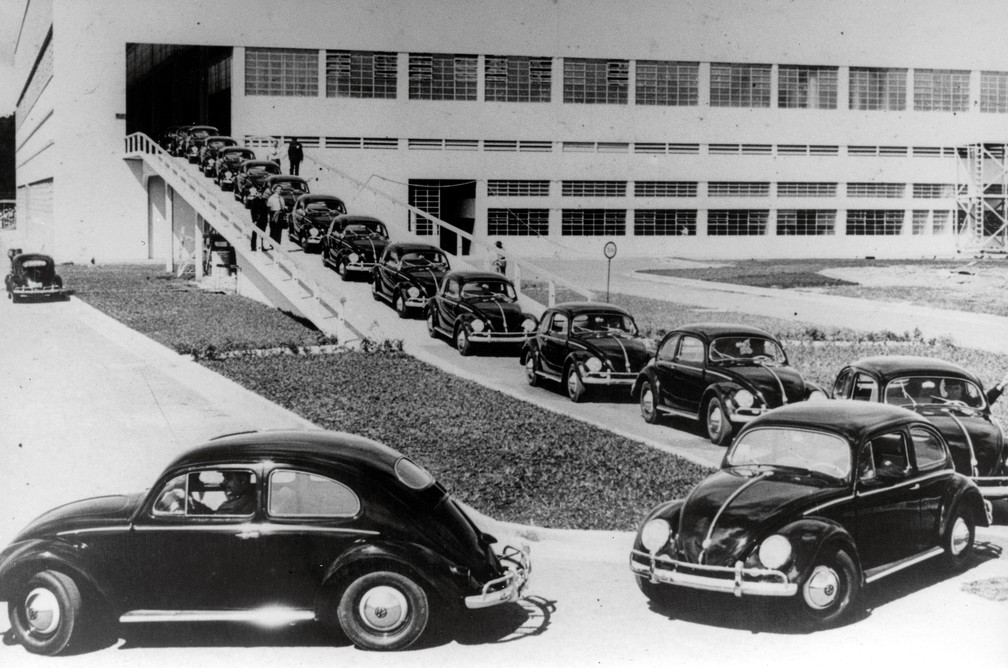 Primeiras unidades do Fusca fabricadas no Brasil — Foto: Divulgação