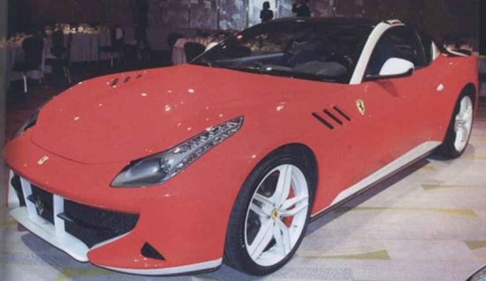 Ferrari SP FFX (Foto: Reprodução) — Foto: Auto Esporte