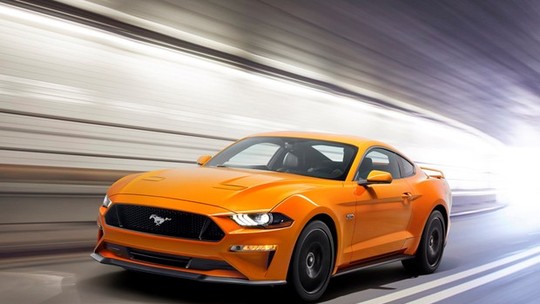 Novo Ford Mustang GT terá opção de programar horários para silenciar o motor