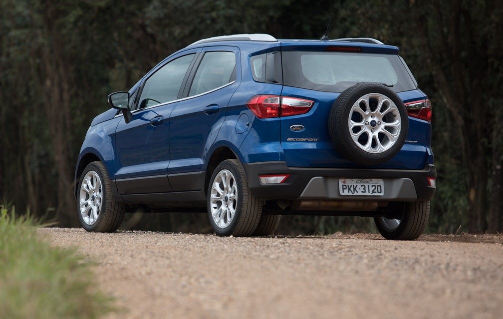 Ford EcoSport 2.0 Titanium - airbags são quase exclusividade da versão topo de linha — Foto: Marcelo Brandt/G1