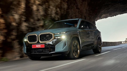 BMW XM é SUV híbrido que faz 66 km/l e acelera feito um Lamborghini; leia o teste