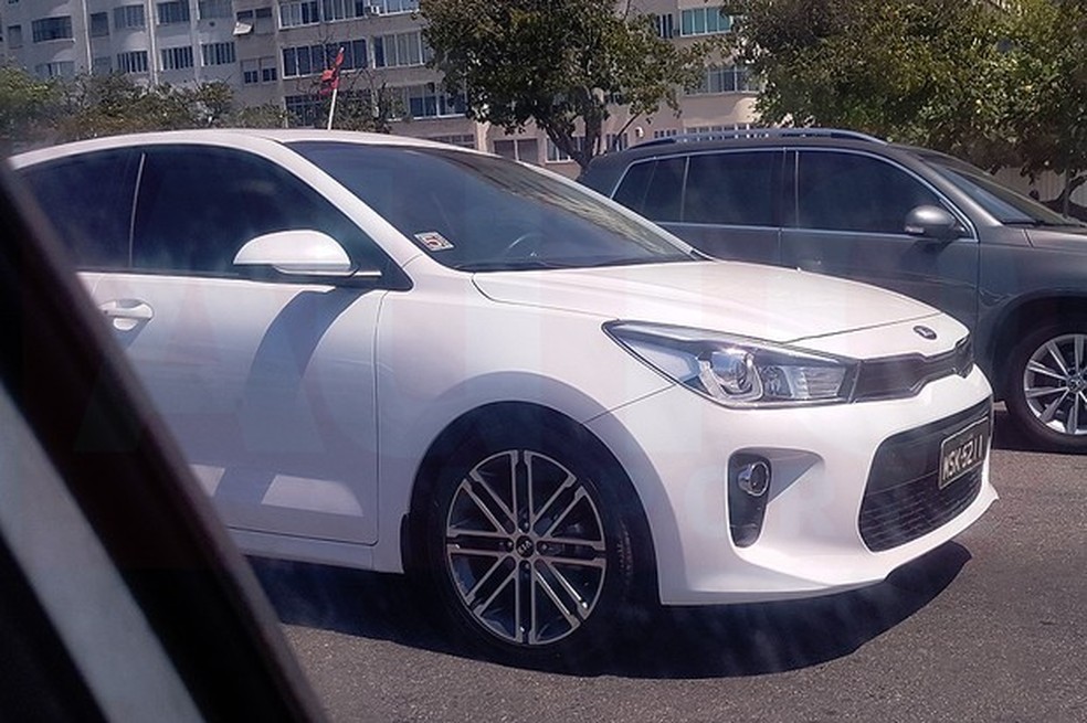 Novo Kia Rio é flagrado no Brasil (Foto: Igor Pinheiro Binder ) — Foto: Auto Esporte