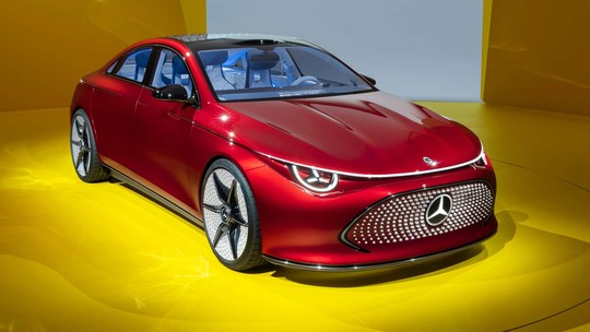 Novo Mercedes-Benz CLA surge como conceito iluminado e tem 750 km de autonomia