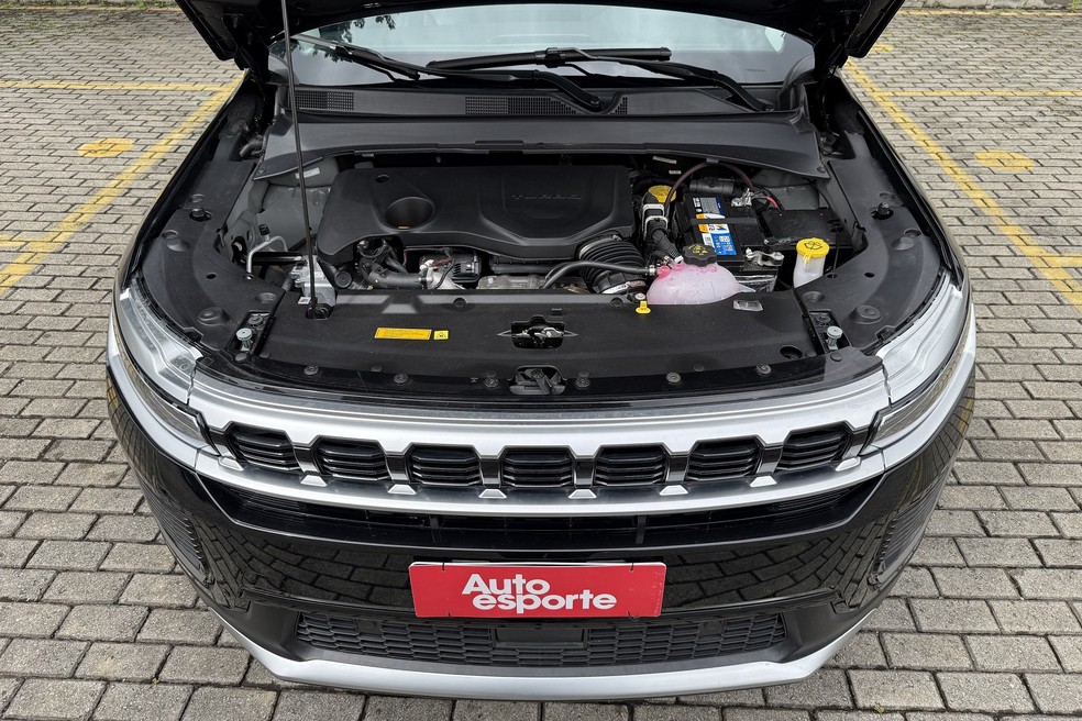 O Commander parece pesado para um motor 1.3 turbo flex como este — Foto: Cauê Lira/Auto News Brasil