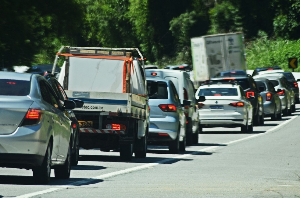 Para evitar sinistros, é fundamental respeitar as leis de trânsito e dirigir com responsabilidade — Foto: André Schaun/Auto News Brasil