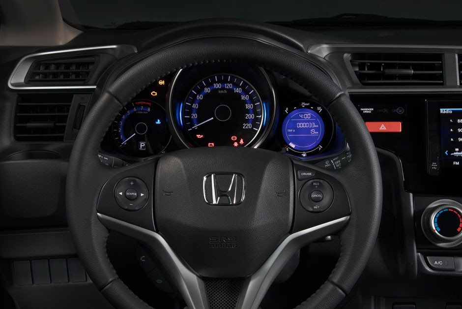 Quadro de instrumentos do WR-V não tem diferenças em relação ao do Fit