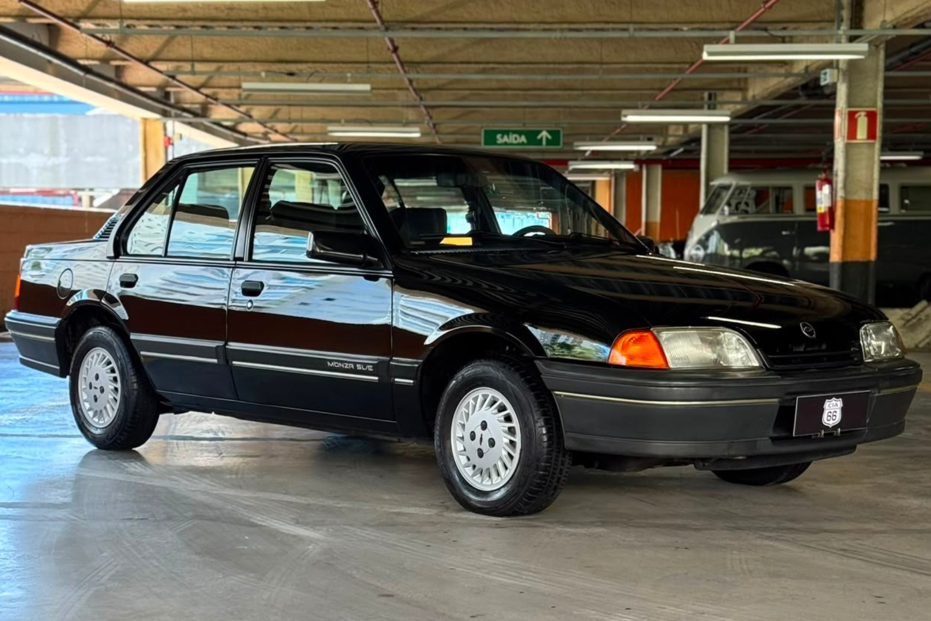 Achado usado: Chevrolet Monza SL/E, o ícone de luxo que marcou os anos 1990