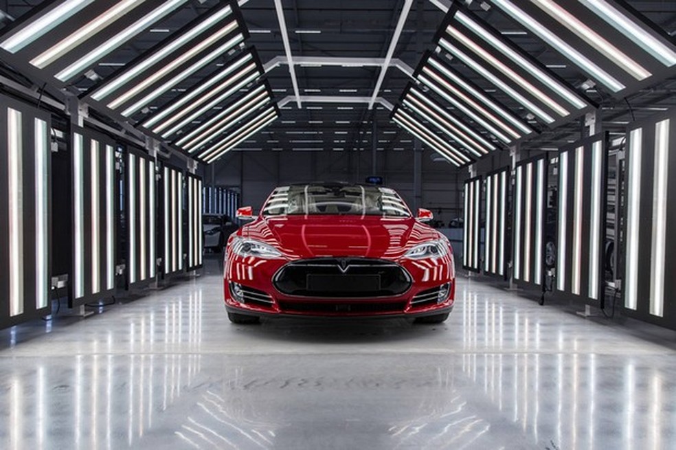 Primeira fábrica da Tesla Motors na Europa, em Holanda (Foto: Divulgação) — Foto: Auto Esporte