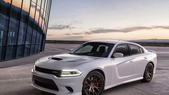 Dodge lança Charger SRT Hellcat, o sedã mais potente do mundo