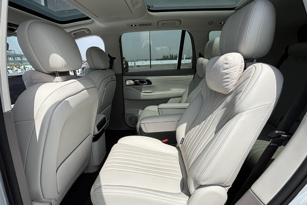 Geely M9 é SUV híbrido com geladeira e 870 cv em estudo para o Brasil